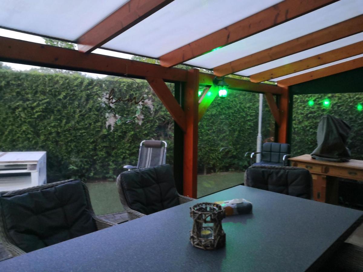Ferienhaus Lathum Frueher Chalet Familienzeit المظهر الخارجي الصورة